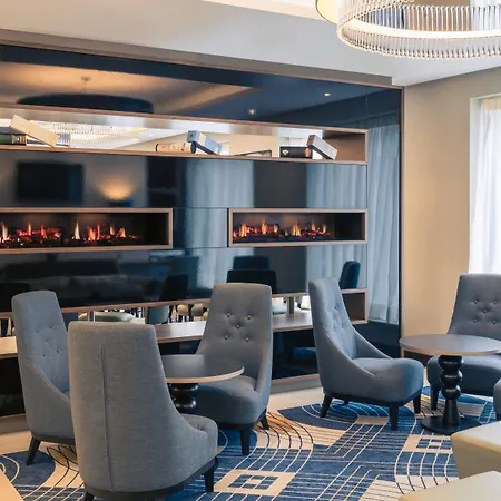 Mercure Haymarket 4*