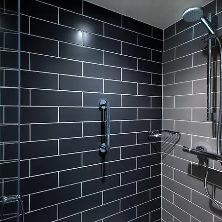 Hotel Express West By Ihg 3*