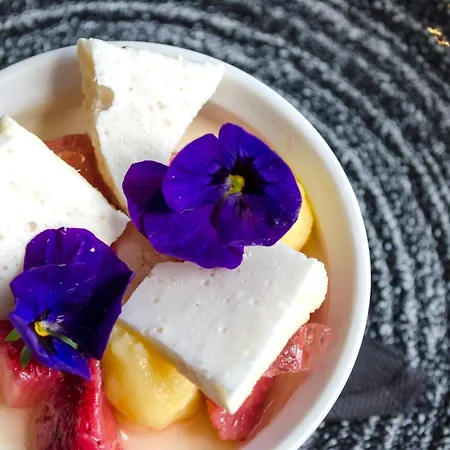 The Bonham فندق 5*