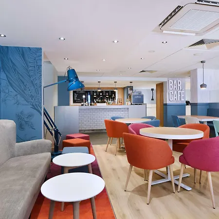 Travelodge Hotell
