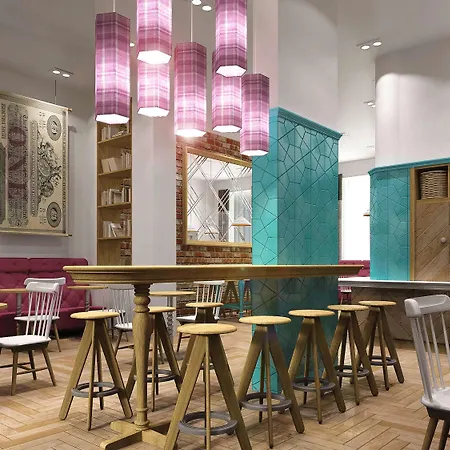 Ibis Styles St Andrew Square ホテル 3*