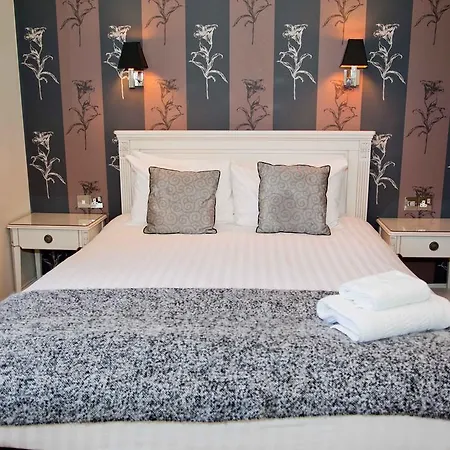 The Haymarket Lairg 게스트하우스 3*