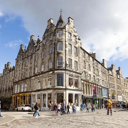 아파트 Joivy Homely By St Giles With Desk