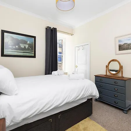 Joivy Modern Flat On Rose Street شقة *