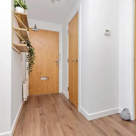 Joivy Modern 2 Bed Flat Near Murrayfield Stadium アパート