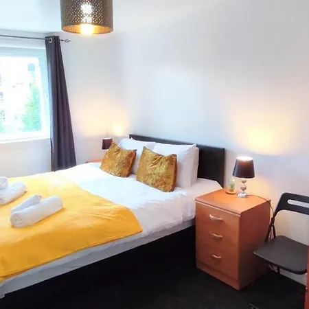 Cosy 2 Bedroom In The Heart Of - Excellent Location