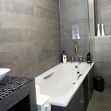 Apartment Central - New Town Edinburgh