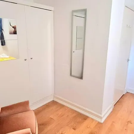 Luxury Five Bedroom Deluxe Duplex I Centre I Fully Equipped I Fountainpark Apartment