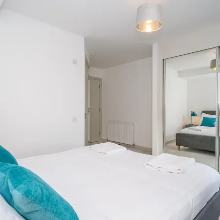 Apartament Modern 3bed Flat With Free Parking And Stunning Views