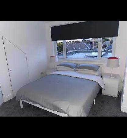 בית נופש Perfect 4 Bedroom 2 Bathroom *