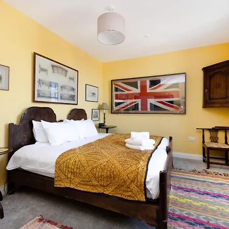 Apartman Joivy Inviting Flat At The Heart Of *