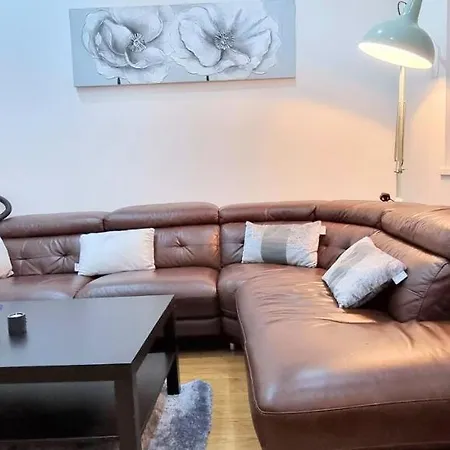 Stylish Spacious In City Centre - Excellent Location - Five Star Amenities Konukevi
