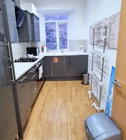 Stylish Spacious In City Centre - Excellent Location - Five Star Amenities * Edinburgh