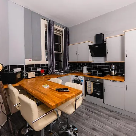 Super Central 4 Bedrooms By Calton Hill Apartmán *