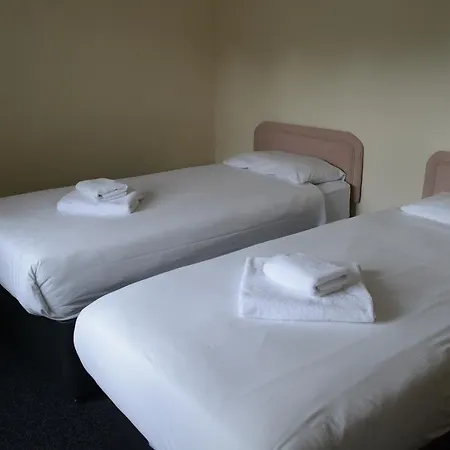 Almond House Гостевой дом