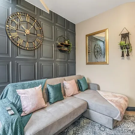 Stylish Abode Апартаменты Эдинбург