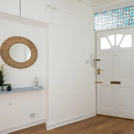Apartmán Lovely 1-bedroom In
