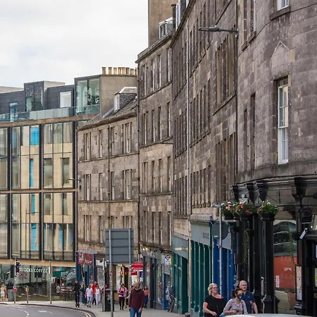 Downtown And 1 Bed In * Edinburgh