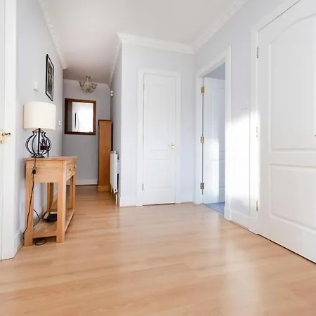 아파트 Joivy Modern Flat With Free Parking *