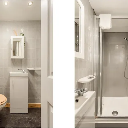 Near Usher Hall & Castle *