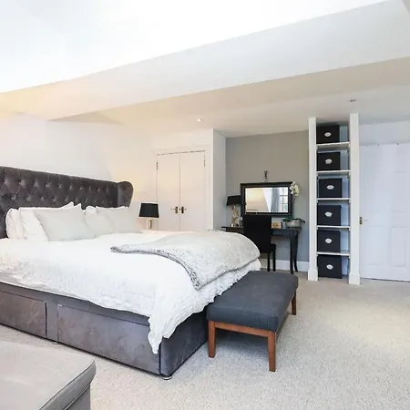 Luxury 3 Bed Royal Mile Эдинбург