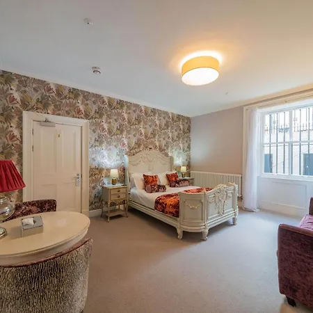 No11 Boutique & Brasserie Edinburg