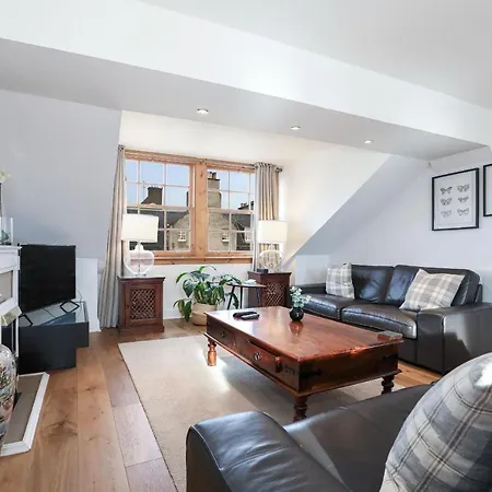 Luxury 3 Bed Royal Mile Эдинбург