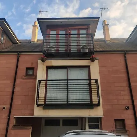 West End & Eicc With Parking * Edinburgh