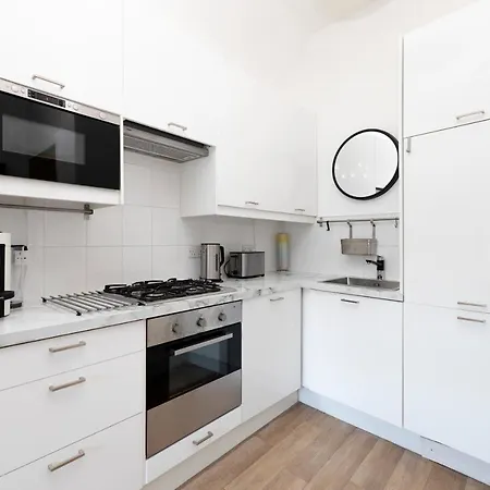 Joivy Bright And Modern Flat With Desk Apartment *