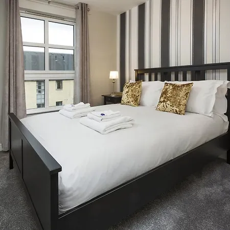 Dunedin Apartment *