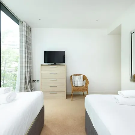 Altido Elegant Flat Near The Meadows With Parking * Edinburgh