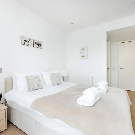 Apartment Altido Elegant Flat Near The Meadows With Parking Edinburgh
