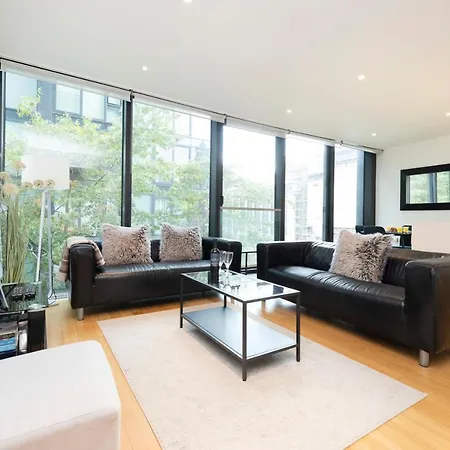 Altido Elegant Flat Near The Meadows With Parking Apartment *