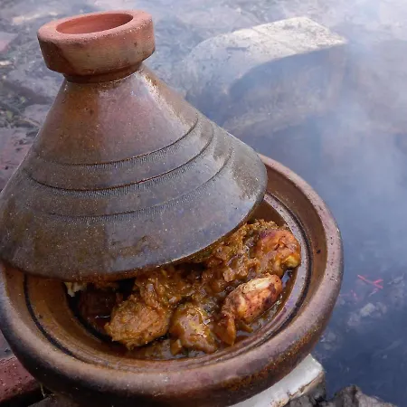 White House In Edinburgh, 2 Bedroom Good Location Edinburgh