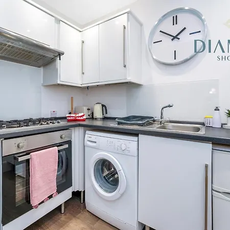 Spacious 1 Bed Ground Floor With Garden Appartamento