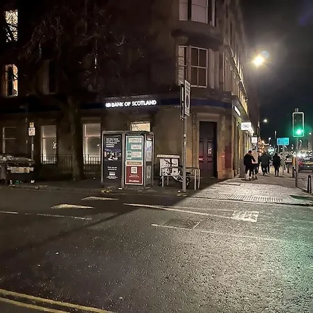 City Apartment アパート