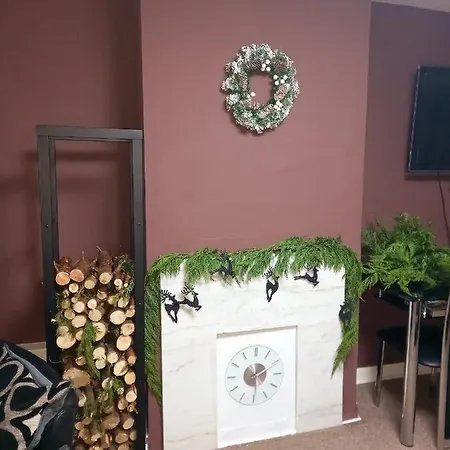 White House In Edinburgh, 2 Bedroom Good Location Edinburgh