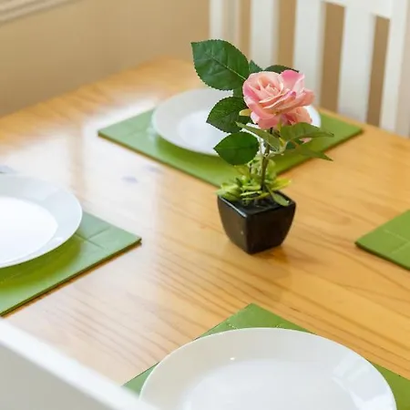 New 2 Bed With Stunning Views Of Arthur Seat Mountain Apartament *