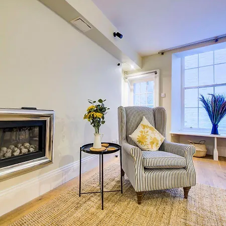 Super Castle Basement Apartmán