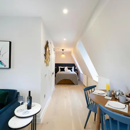 Apartamento Joivy Tasteful On Rose South Edimburgo