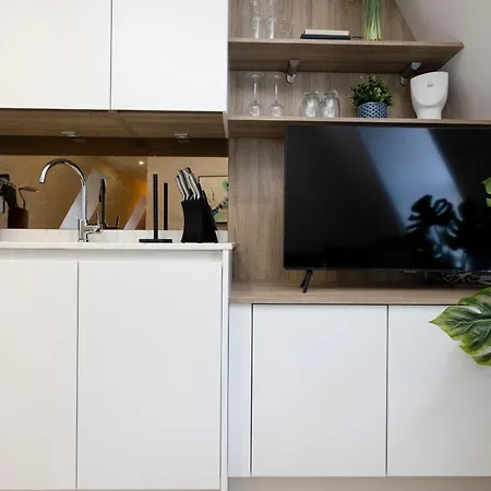 Apartamento Joivy Tasteful On Rose South Edimburgo