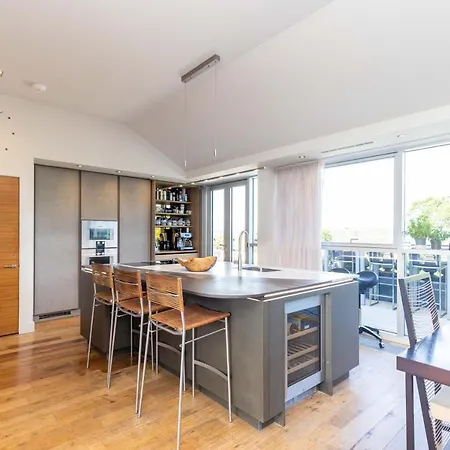 Joivy Beautiful Penthouse With Terrace & Jacuzzi 公寓 爱丁堡