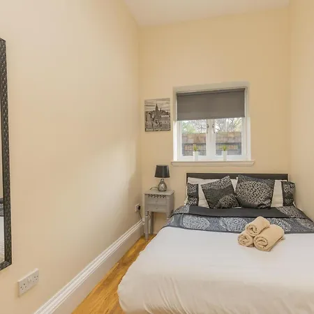 Lejlighed New 3-bedroom Close To Centre