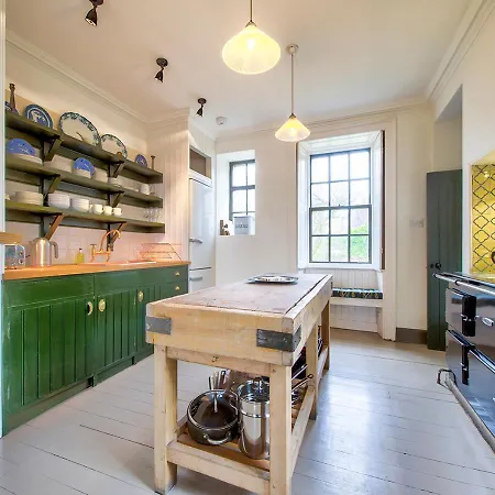 The Rock House - Main House 아파트 *