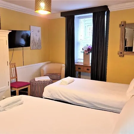 48 Gilmore Place Residences Hotell