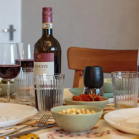 Spacious 3db -15 Minutes From Centre Διαμέρισμα *