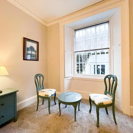 Apartament 2bed, Private Garden & Fireplace, Near Water Of Leith Edynburg