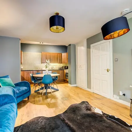 Broughton Place - Beautiful New Town Garden Flat 아파트