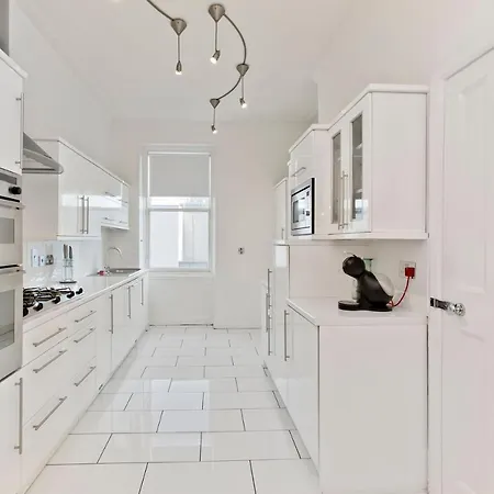 Apartment Exquisite & Lively With Fireplace & Panoramic Views *