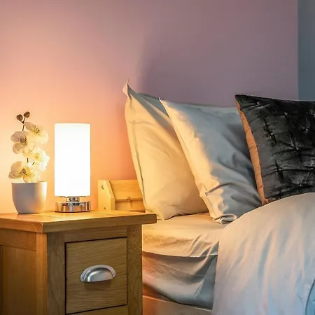 Holiday home The Keep At Craigiehall